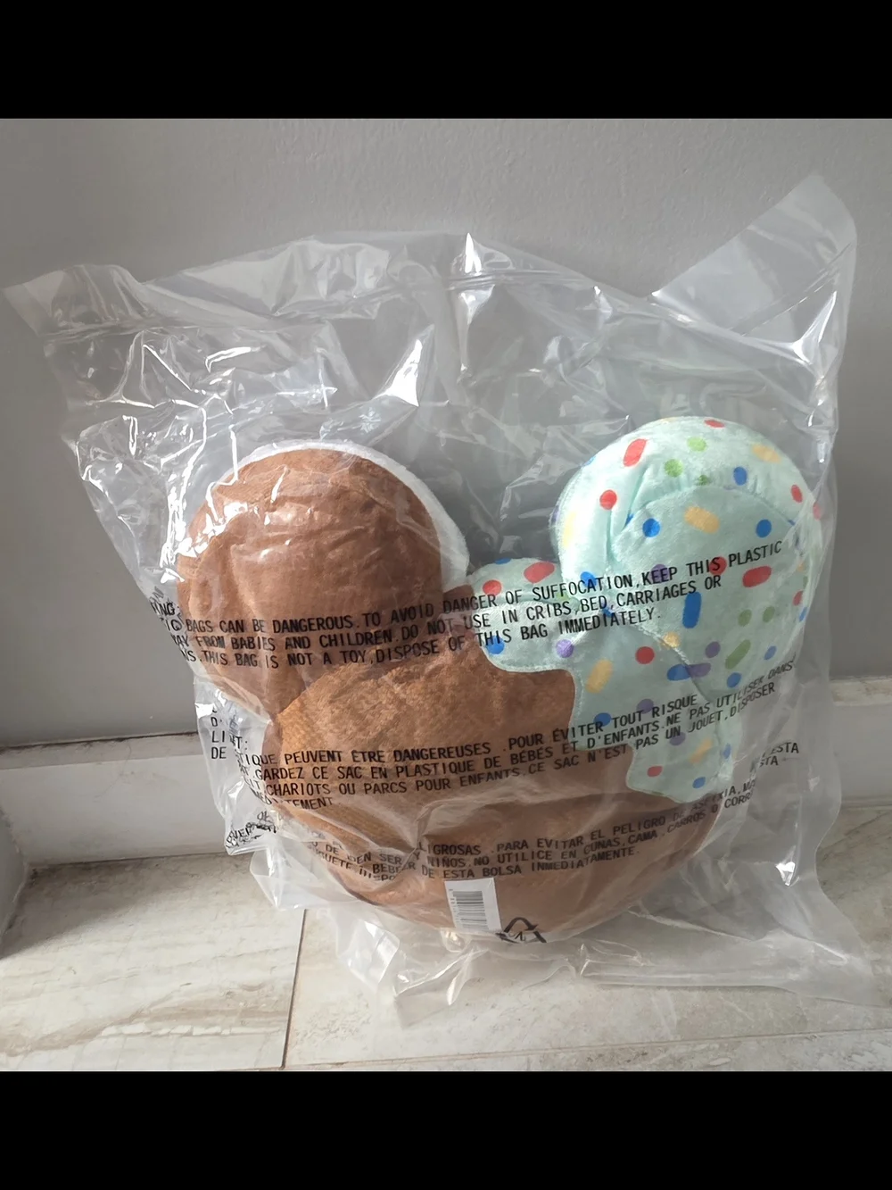 NWT Disney Munchlings Squeeze-A-Munch Scented Mint Dipped Ice Cream Mickey Large